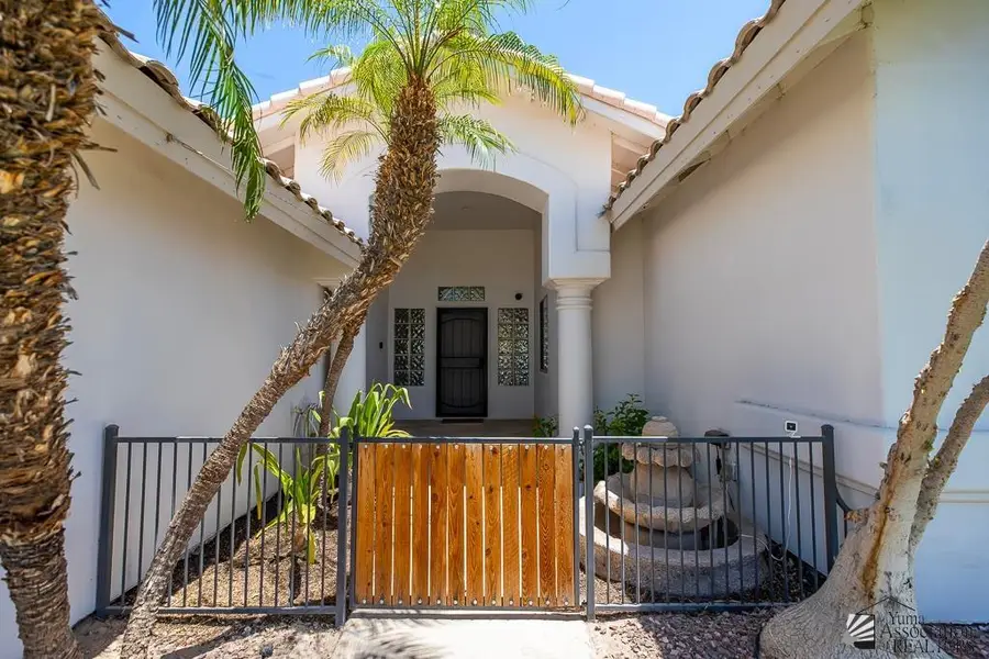1289 S 30 AVE, Yuma, AZ 85364 - #2