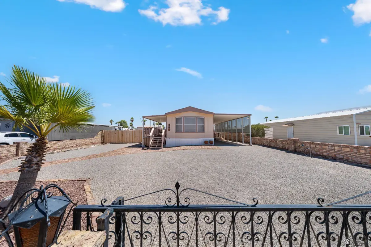 13813 W 47 LN, Yuma, AZ 85367 - #1