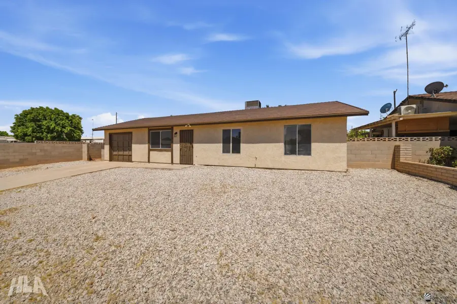 403 S 40 DR, Yuma, AZ 85364 - #2