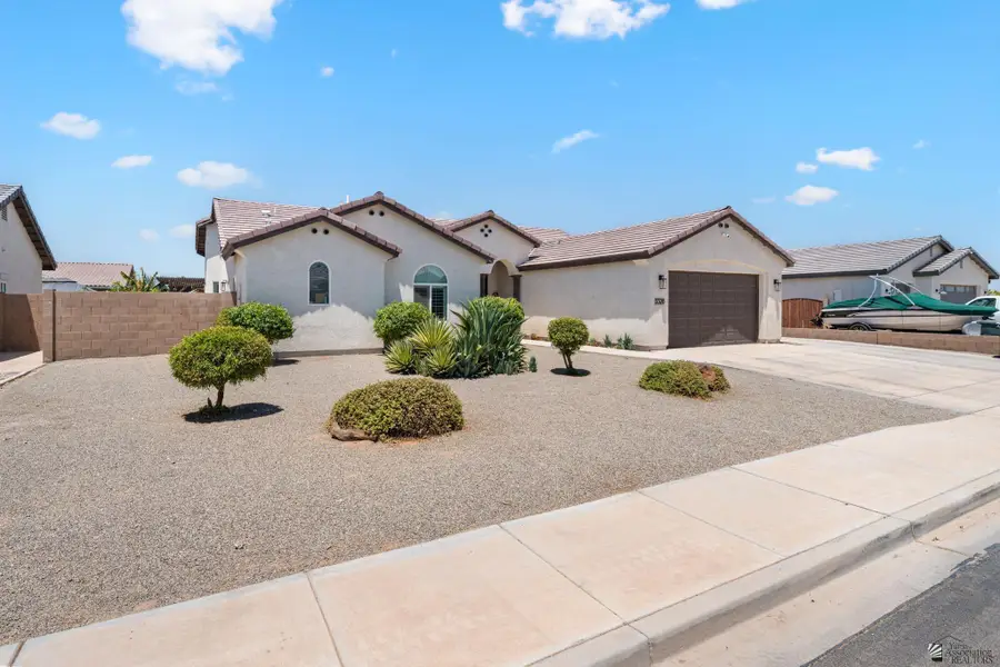 3328 W 39 PL, Yuma, AZ 85365 - #3