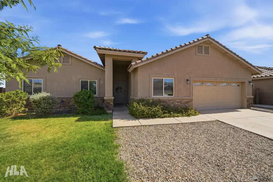 4197 W 27 LN, Yuma, AZ 85365 - #3