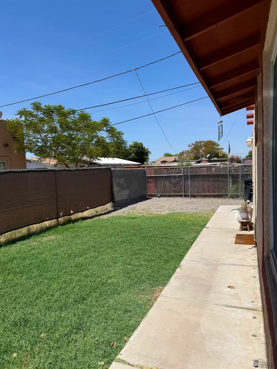 966 S 37 AVE, Yuma, AZ 85364 - #3