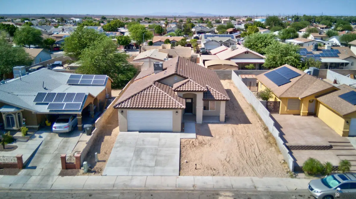 1622 E C ST, San Luis, AZ 85336 - #1