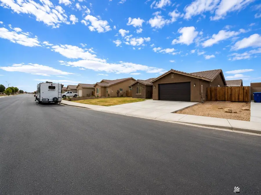 7827 E 37 ST, Yuma, AZ 85365 - #3