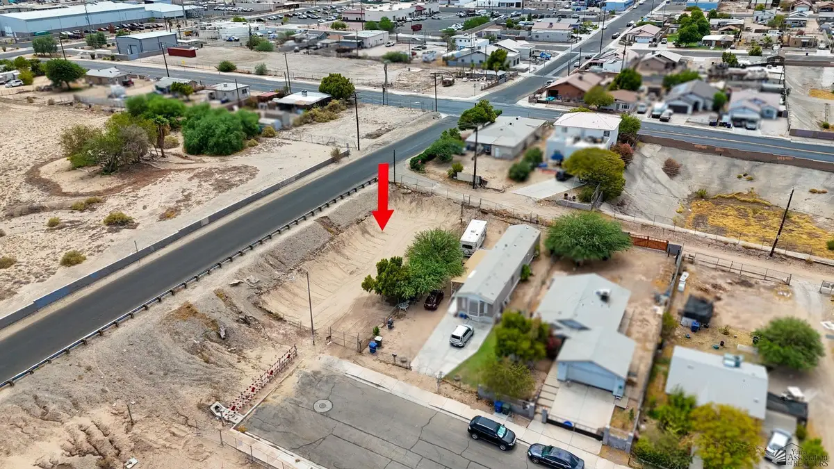 1184 S Madison Ave, Yuma, AZ 85364 - #1