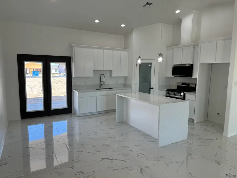 3915 E Santa Sophia St, San Luis, AZ 85336 - #3