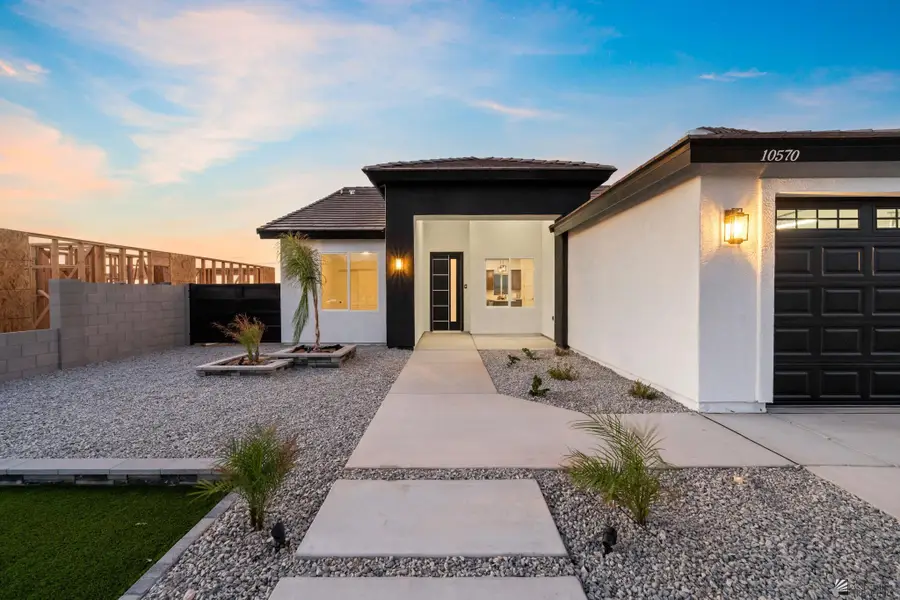 10570 E 46 Pl, Yuma, AZ 85367 - #2