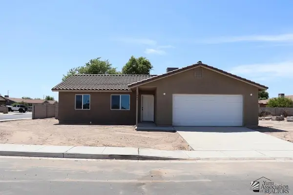 1348 S Mendota Ave, Somerton, AZ 85350