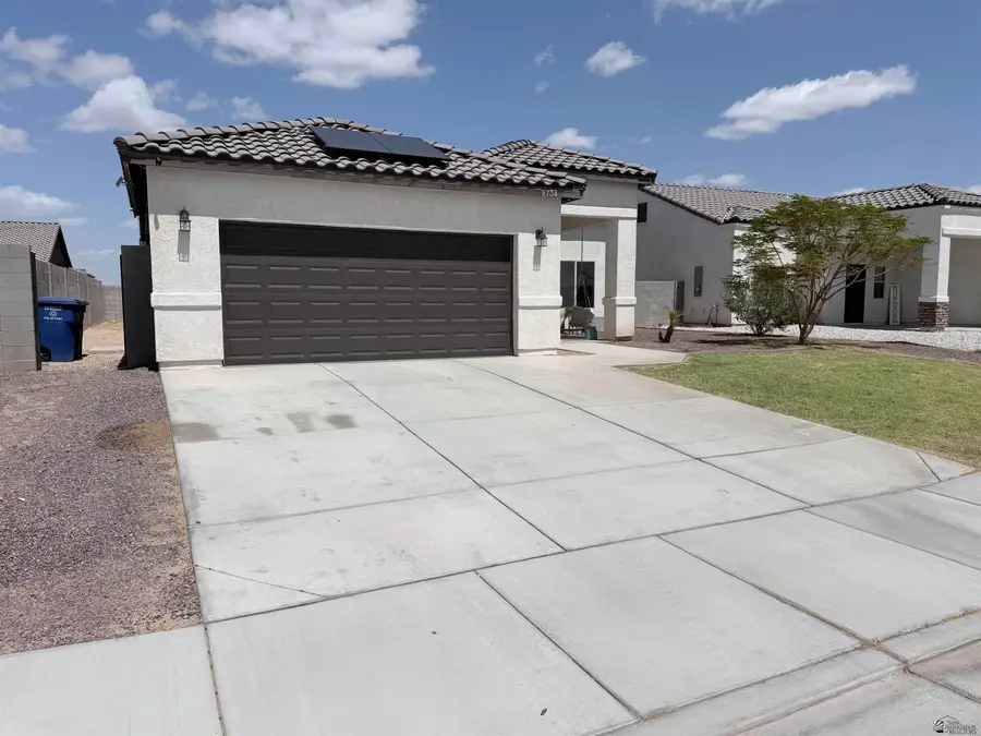 8734 E 41 Pl, Yuma, AZ 85365 - #3