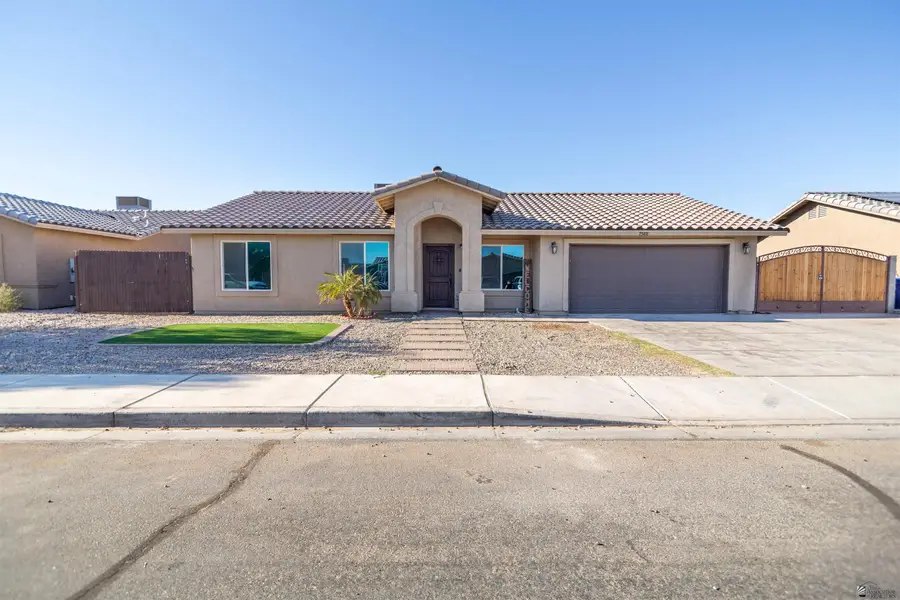 7588 E 41 Ln, Yuma, AZ 85365 - #2