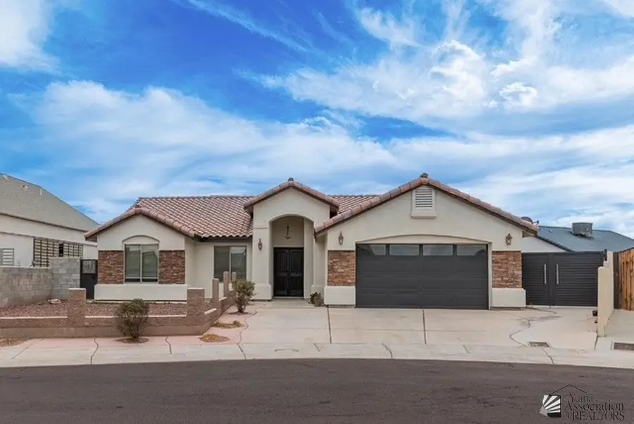 383 N Bernal Dr, San Luis, AZ 85336 - #2