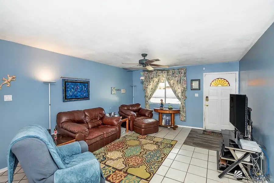 1772 E San Marcos Dr, Yuma, AZ 85365 - #3