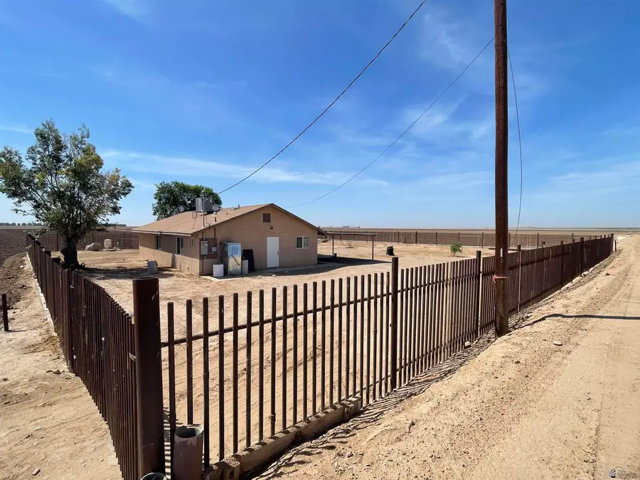 12552 S Ave G, Yuma, AZ 85365 - #2