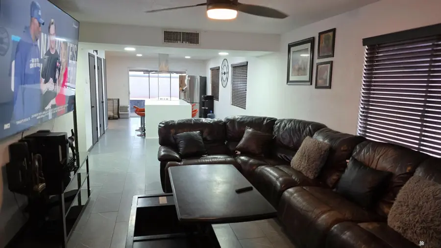 1933 W 19 Pl, Yuma, AZ 85364 - #2