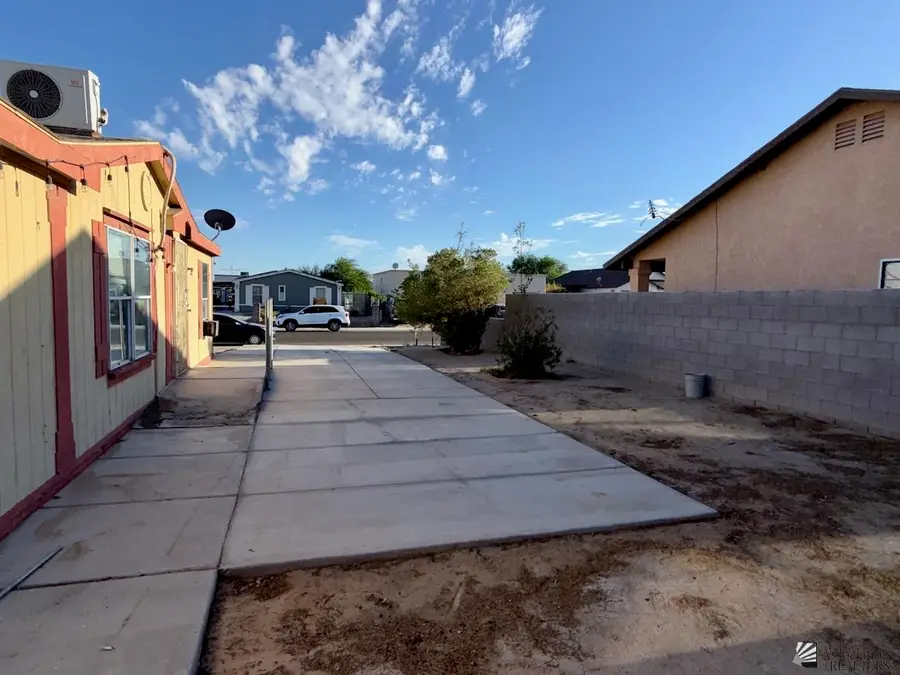 1392 E B St, San Luis, AZ 85336 - #3