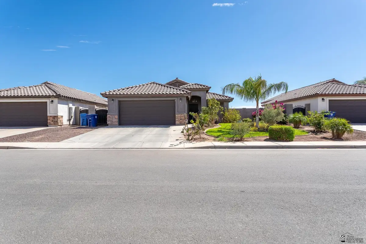 1468 S Cholla Ave, Somerton, AZ 85350 - #1