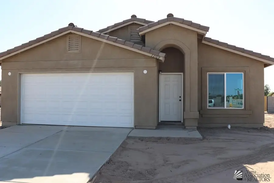 214 W 12 St, Somerton, AZ 85350 - #2