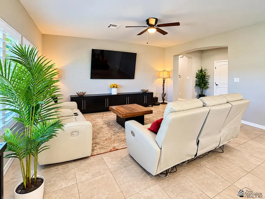 2180 W Meredith Ln, Somerton, AZ 85350 - #2