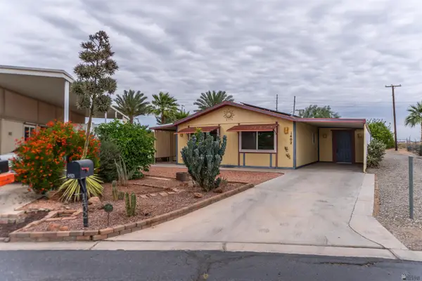 1402 W Jennifer Ln, Yuma, AZ 85365