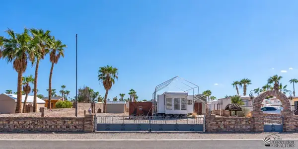 13633 E 45 Street, Yuma, AZ 85367