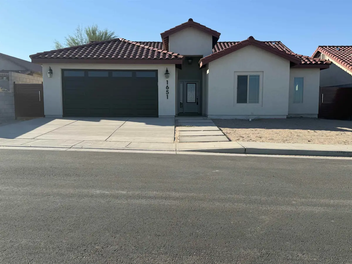 1667 E Union Avenue, San Luis, AZ 85336 - #1
