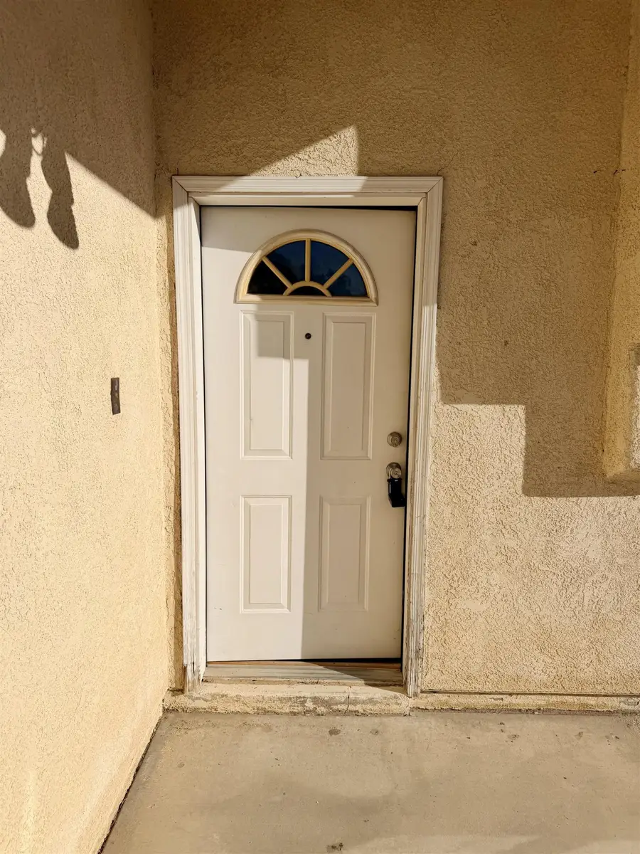 1570 E California Street, San Luis, AZ 85349 - #3