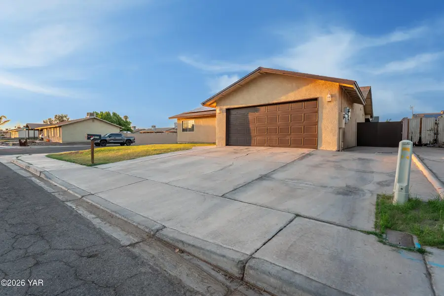 4388 W 17th Lane, Yuma, AZ 85364 - #2