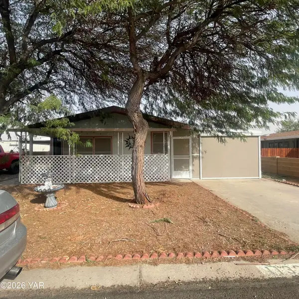 11327 S Prickly Pear Lane, Yuma, AZ 85365