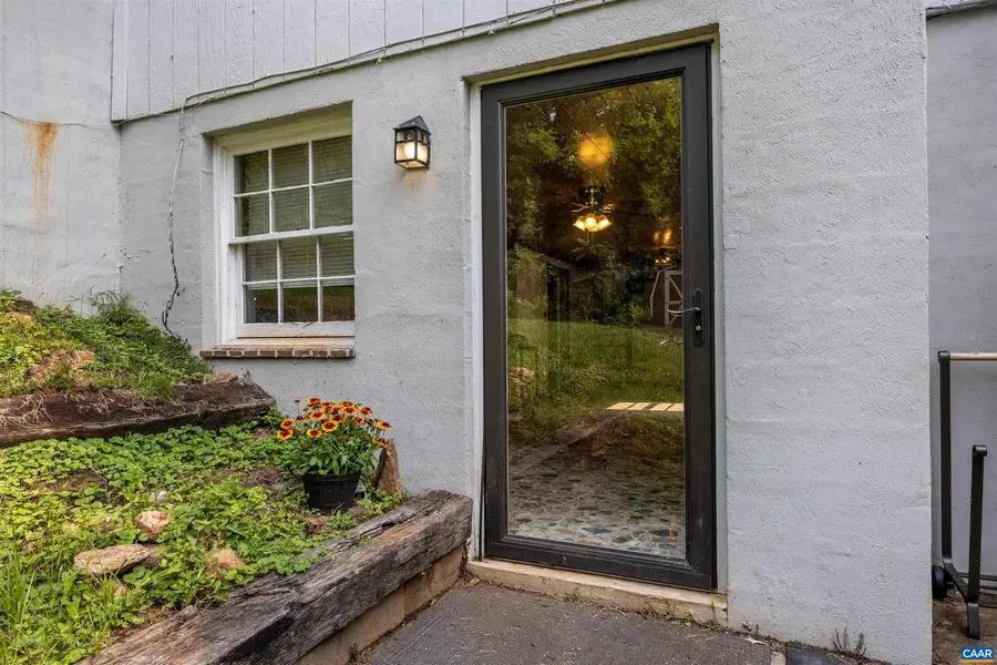 7311 S Seminole Trl, Rochelle, VA 22738 - Image #2