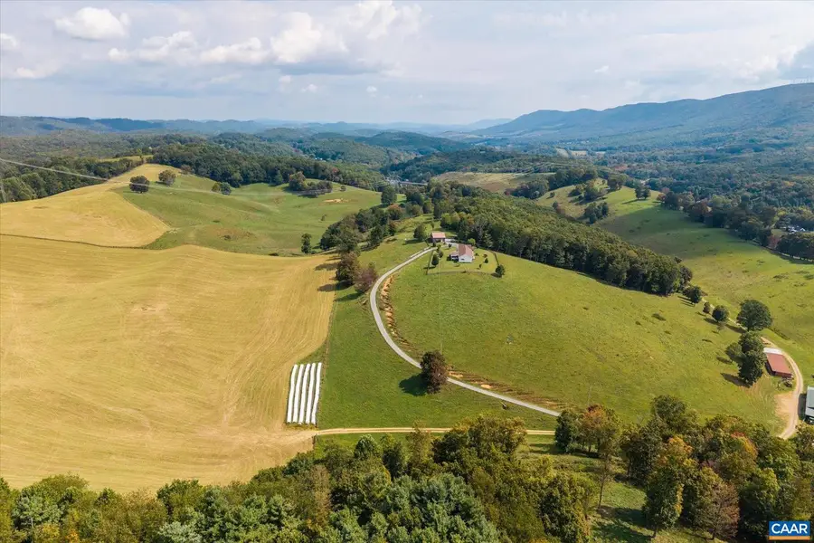 3225 Lynn Hollow Rd, North Tazewell, VA 24630 - Image #3