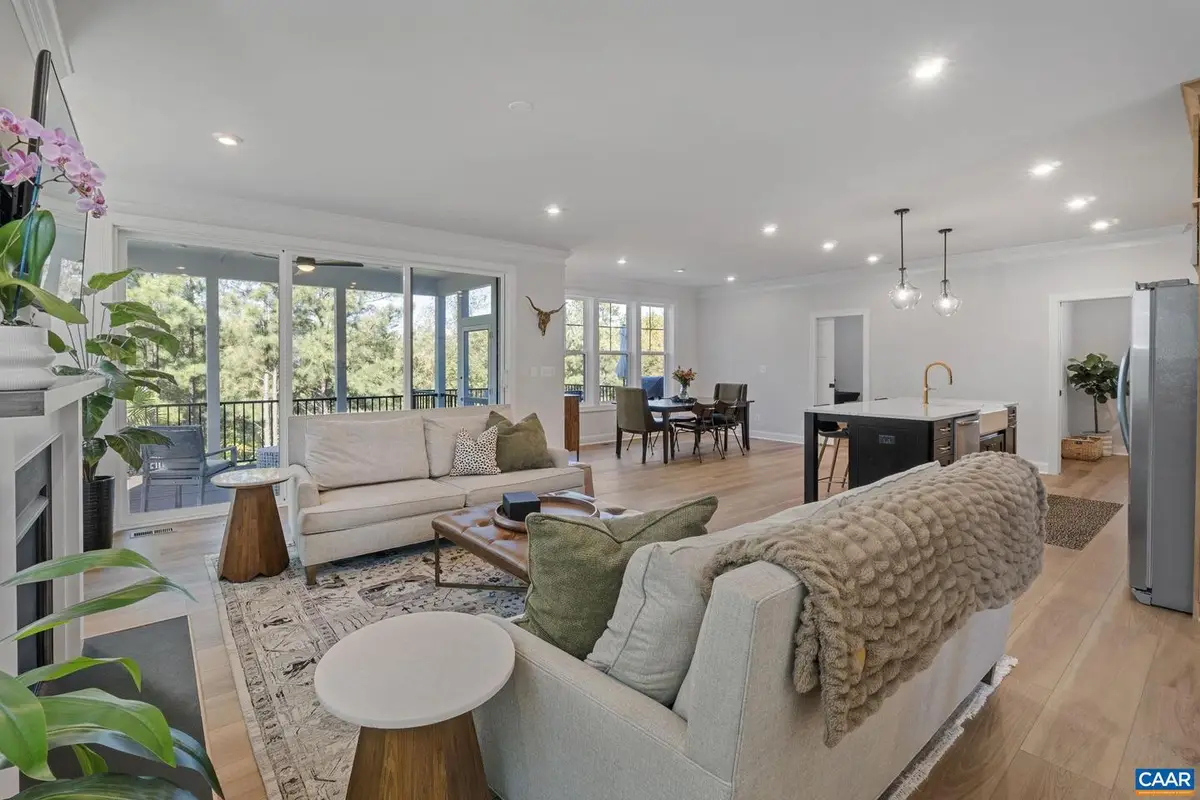 1169 Sablewood Dr, Charlottesville, VA 22911 - Image #1