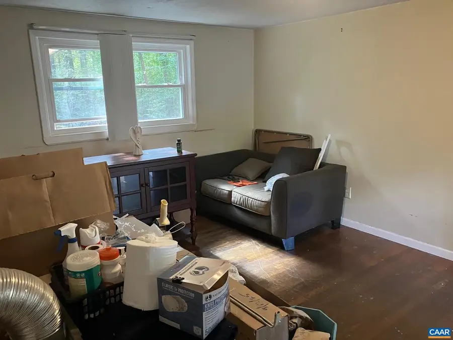 8203 Chestnut Grove Rd, Esmont, VA 22937 - Image #2