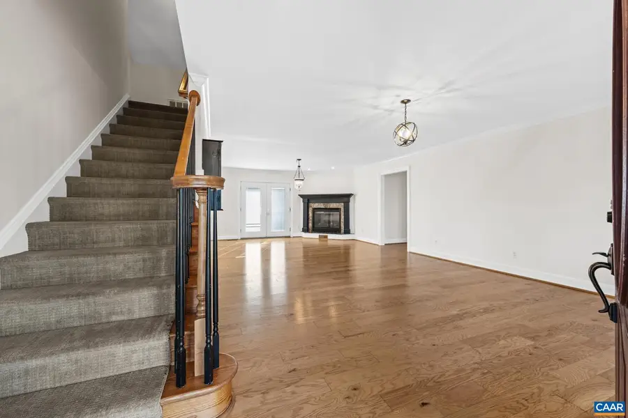 478 Rosewood Dr, Scottsville, VA 24590 - Image #3