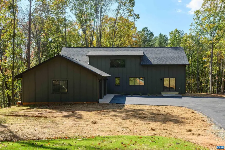 2635 Ennis Mountain Rd, Afton, VA 22920 - Image #2