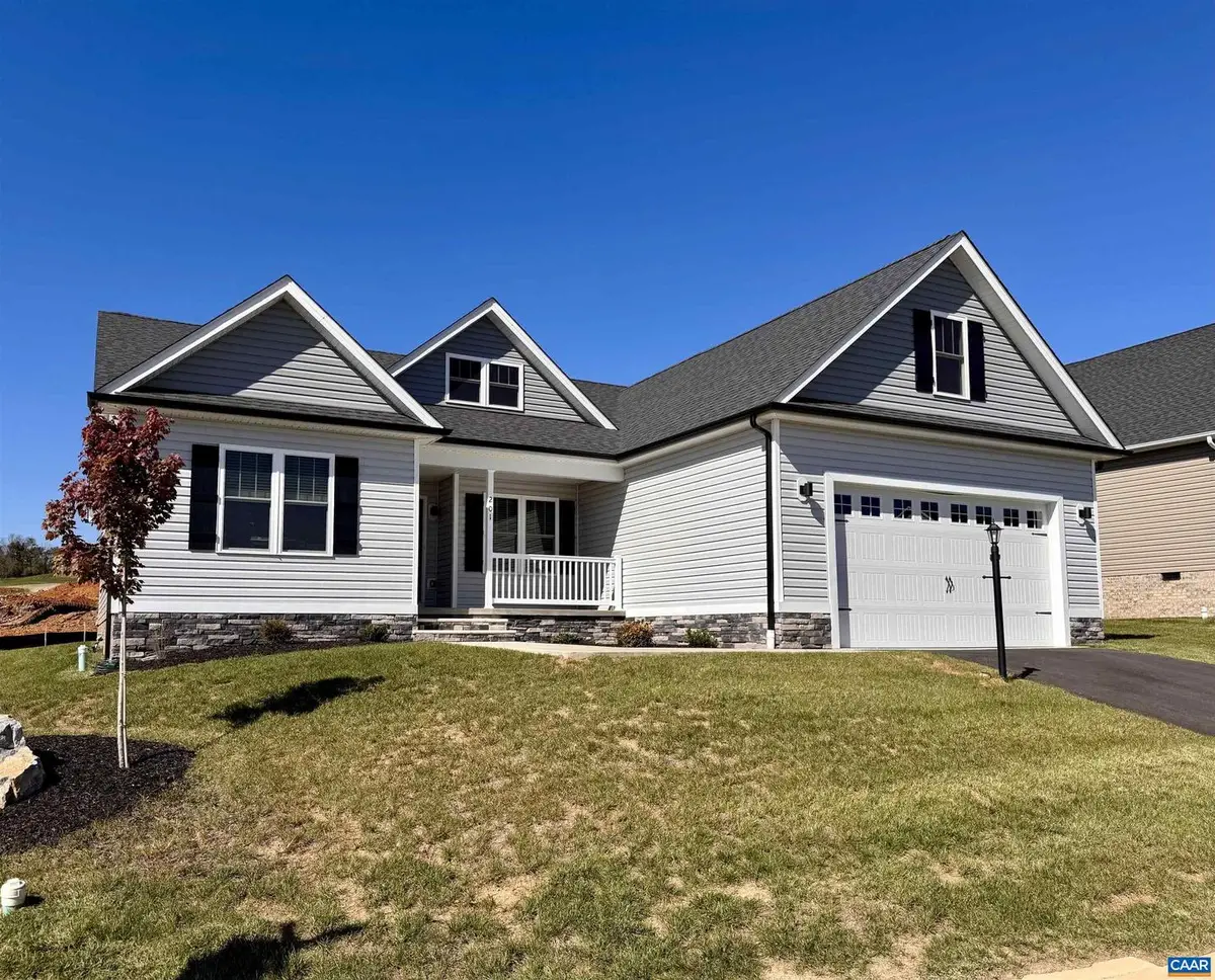 201 Spring Run Ln, Waynesboro, VA 22980 - Image #1