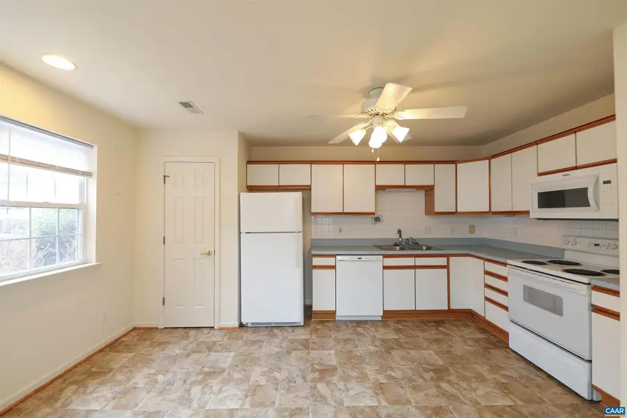 1422 Lilac Ct, Charlottesville, VA 22901 - Image #3