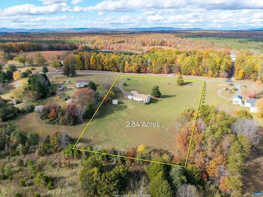 568 Branch Rd, Scottsville, VA 24590 - Image #3