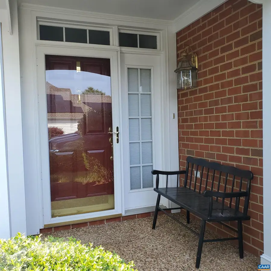 412 Heritage Ct, Charlottesville, VA 22903 - Image #2