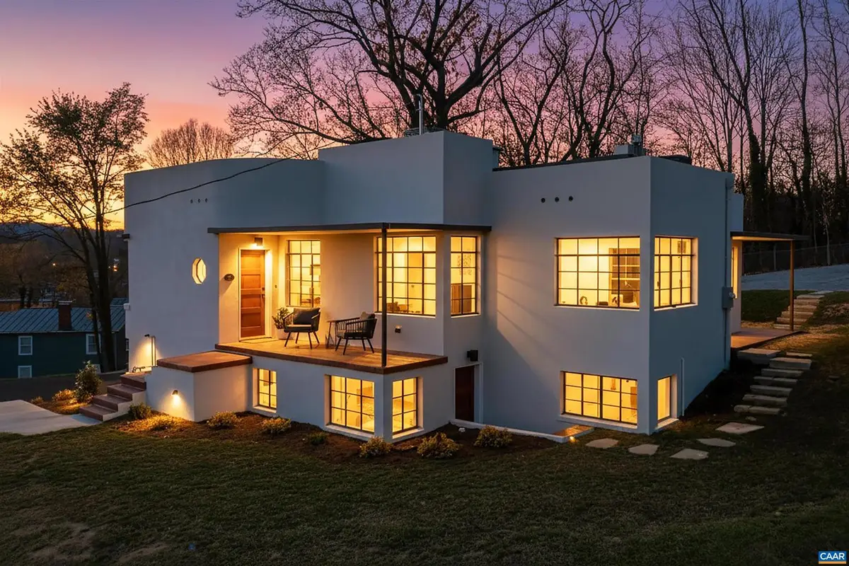 645 W Frederick St, Staunton, VA 24401 - Image #1