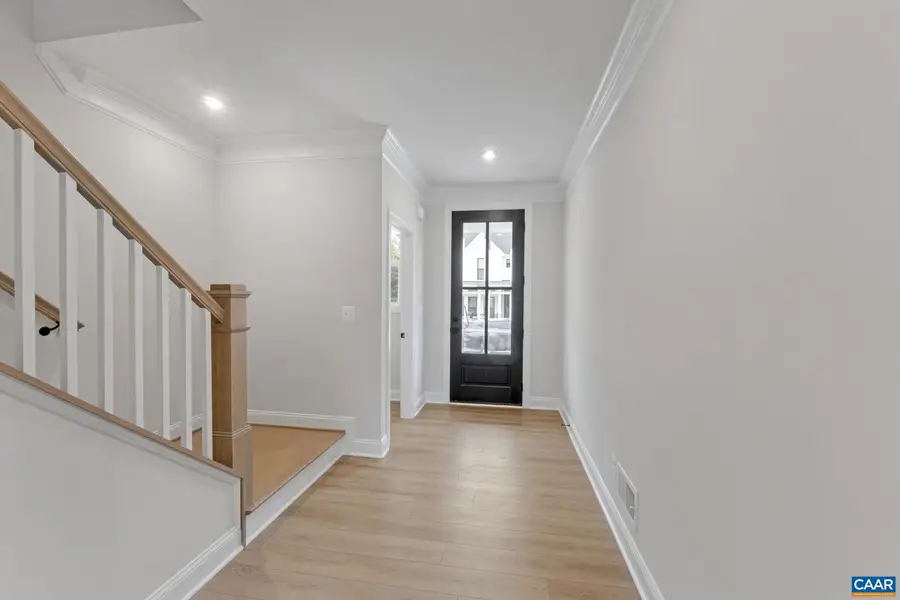 24 Sablewood Dr, Charlottesville, VA 22911 - Image #3