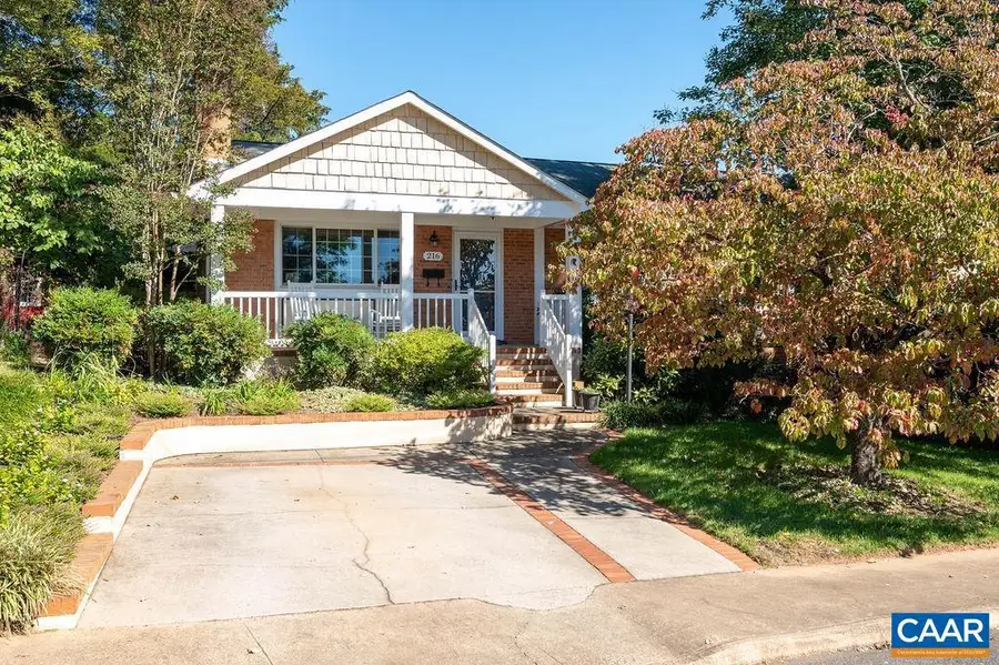 216 Camellia Dr, Charlottesville, VA 22903 - Image #3