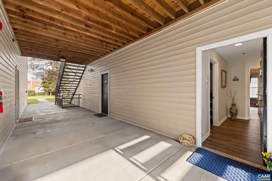 320 Riverbend Dr #2b, Charlottesville, VA 22911 - Image #2