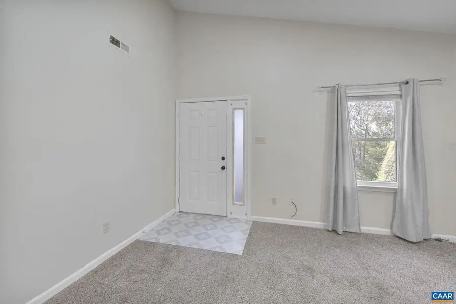 572 Whitcover Cir, Charlottesville, VA 22901 - Image #3