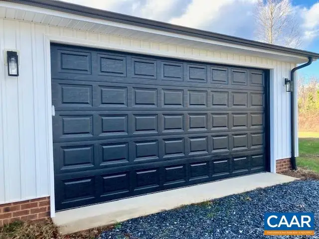 25911 N James Madison Hwy, New Canton, VA 23123 - Image #2