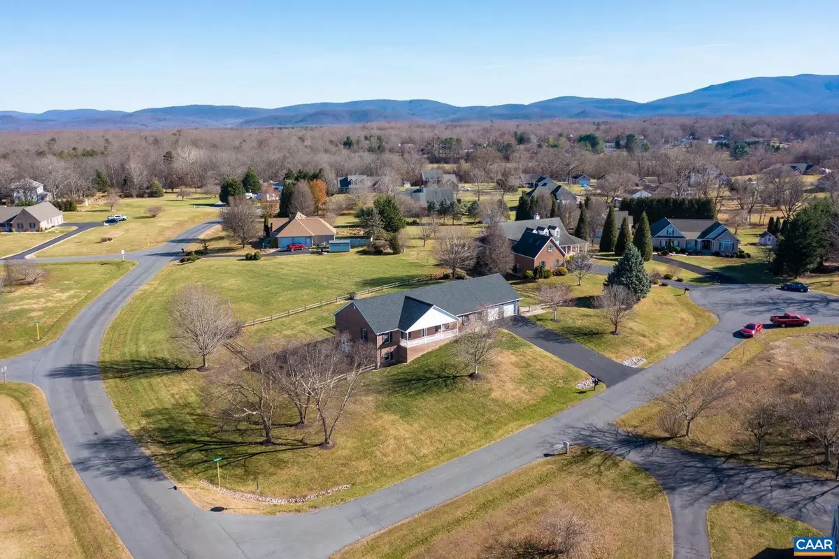16 Queens Ct, Stuarts Draft, VA 24477 - Image #1