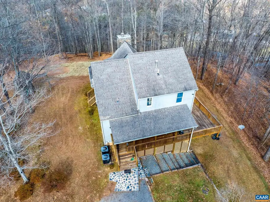 330 Eades Ln, Lovingston, VA 22949 - Image #2