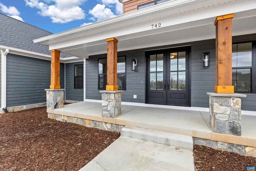 12 Langdon Woods Dr, Dyke, VA 22935 - Image #2