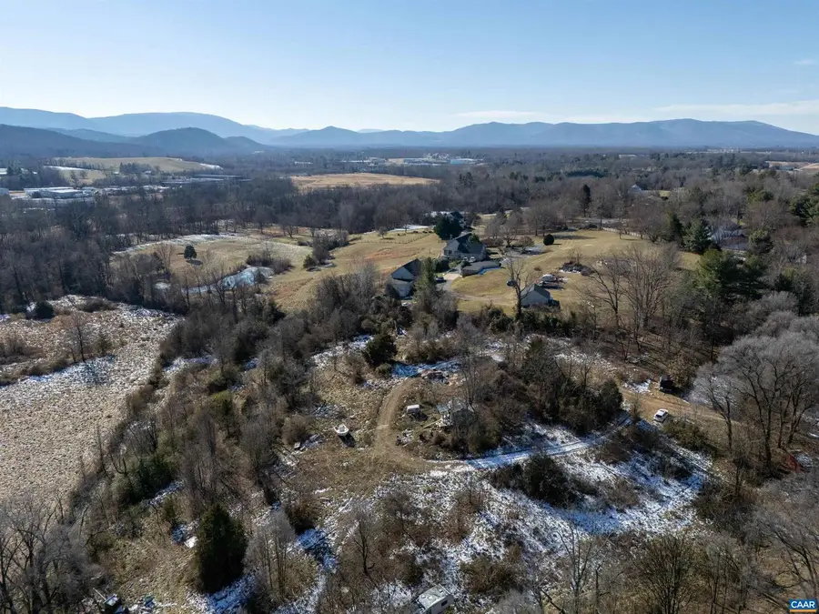 2024 Baylor Ave, Waynesboro, VA 22980 - Image #3