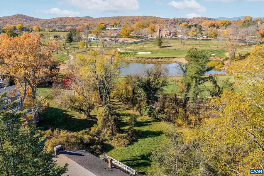 4 Canterbury Rd, Charlottesville, VA 22903 - Image #2