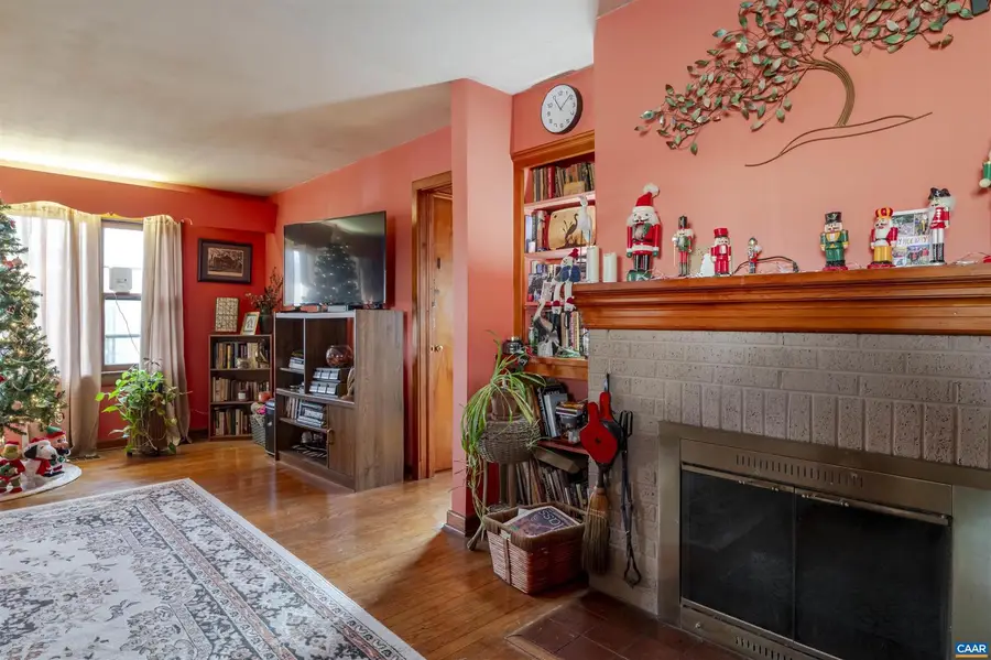 908 Rockland Ave, Charlottesville, VA 22902 - #3